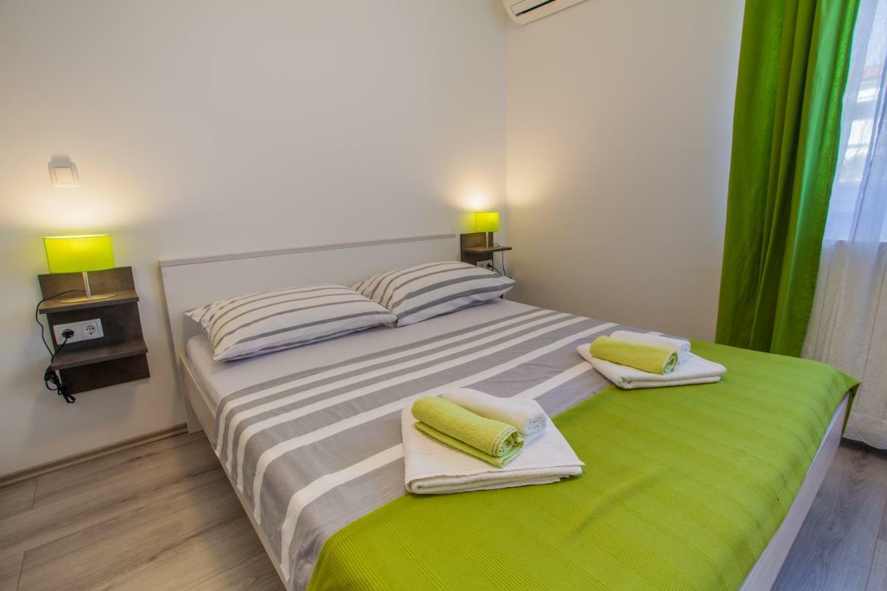Room Elelina Cres Kültér fotó